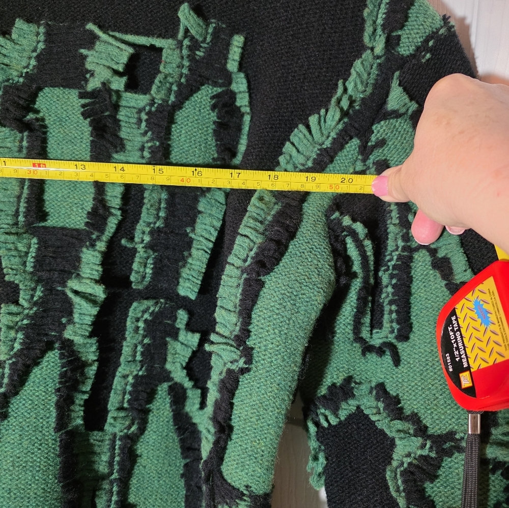 Stella McCartney Black and Green Crewneck Sweater - Picture 11 of 13